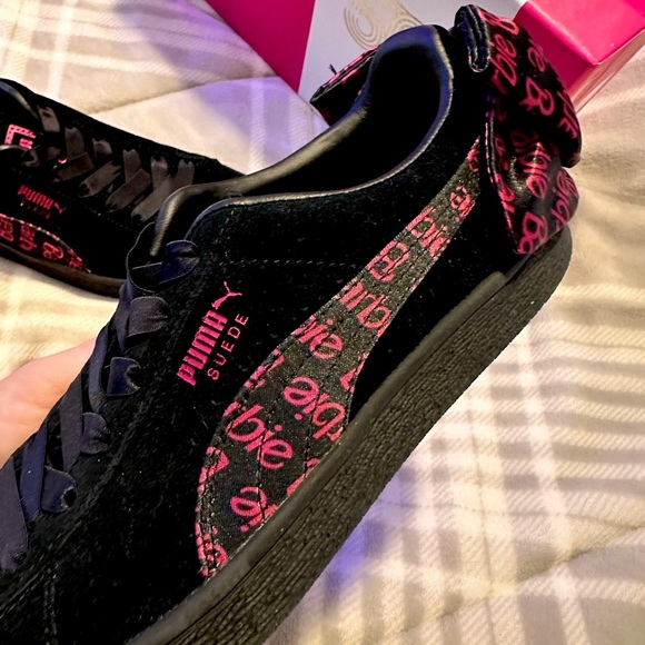 NEW Barbie Puma Suede Sneakers Women’s Size 7 - Picture 7 of 10